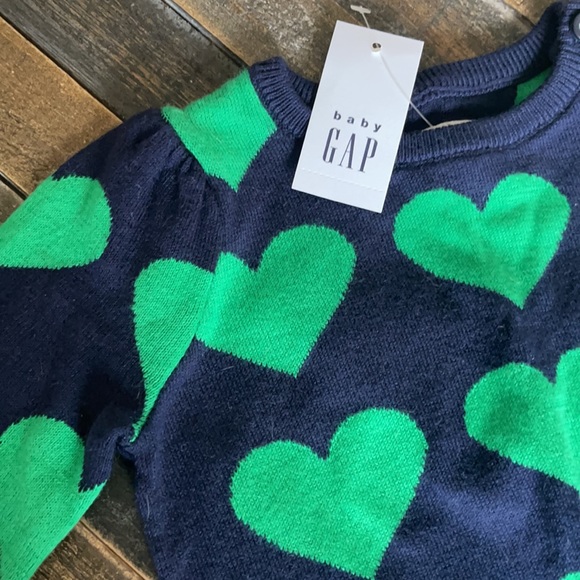 Infant 3-6 heart sweater - Picture 3 of 3